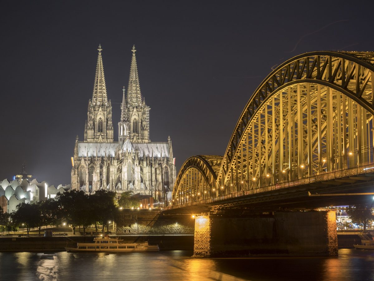 à la carte-reisen ag, feierliche Adventsflussfahrt 2024